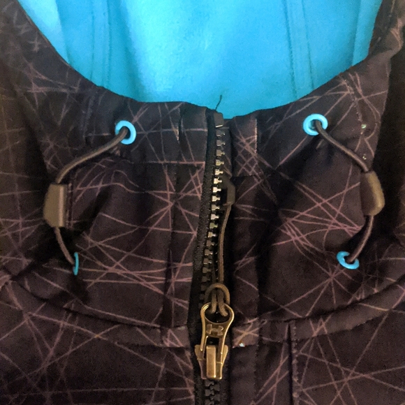 Under Armour women's snowboard jacket - Picture 9 of 17